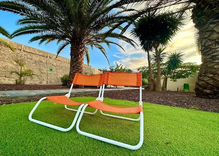 Jacuzzi Oasis: Space & Comfort Hébergement de vacances *