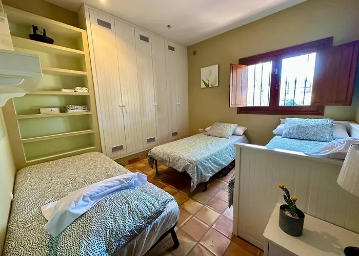 Jacuzzi Oasis: Space & Comfort Hébergement de vacances Icod De Los Vinos