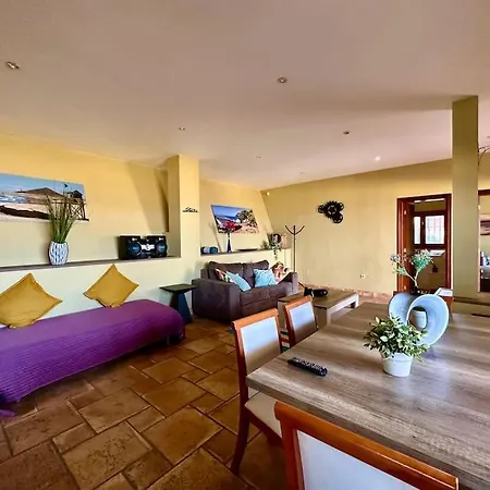 Jacuzzi Oasis: Space & Comfort * Icod De Los Vinos
