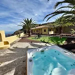 Jacuzzi Oasis: Space & Comfort איקוד דה לוס וינוס